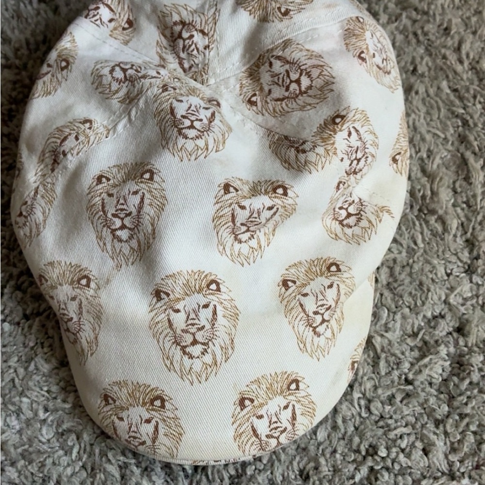 Lion Print Cap